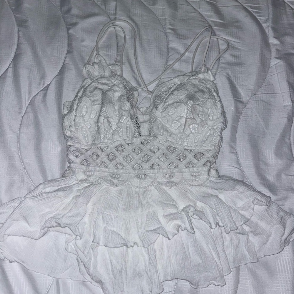 Zenana Outfitters White Lace Peplum Blouse